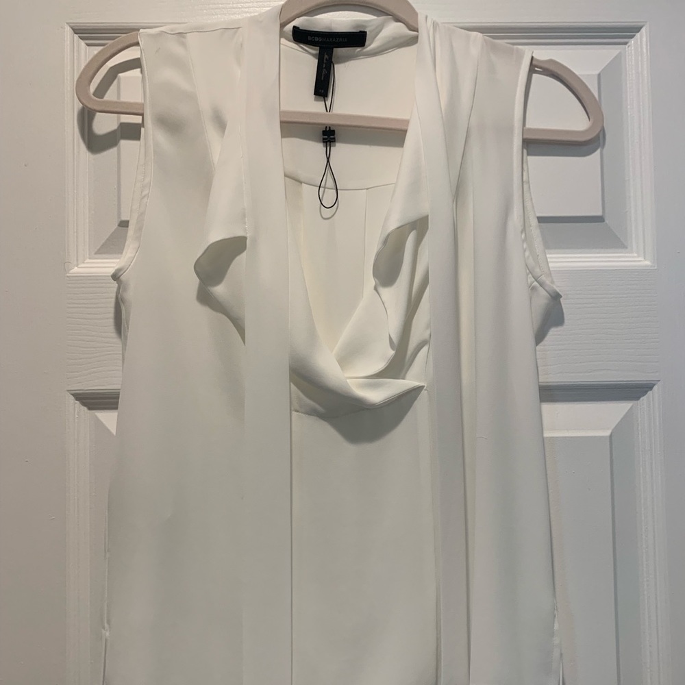 BCBG MAXAZRIA Sleeveless Blouse XS.